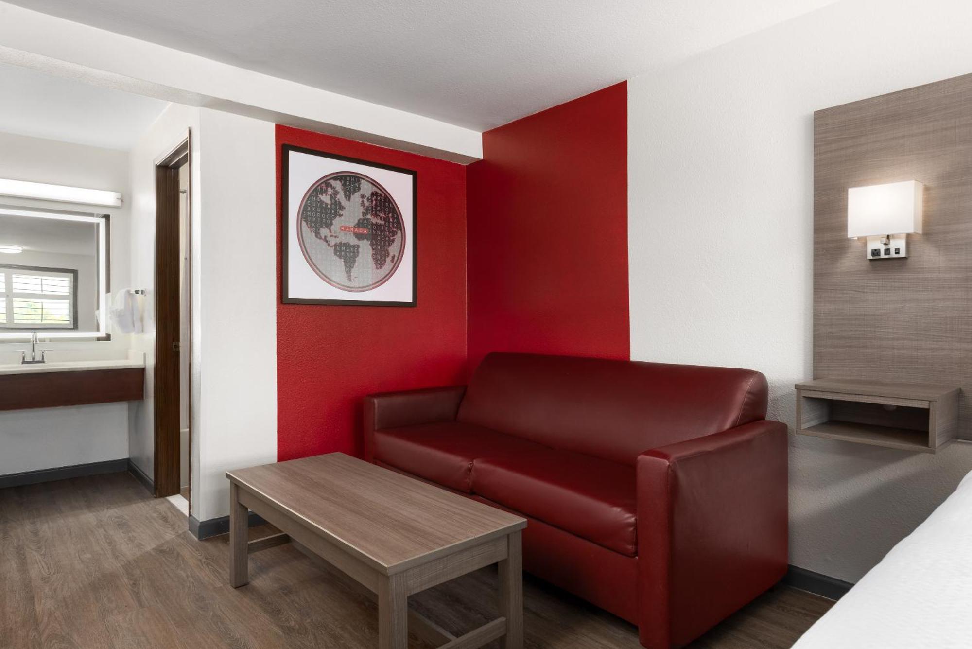 Motel Ramada By Wyndham Medford Airport North Esterno foto